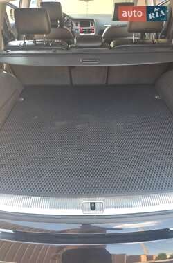 Внедорожник / Кроссовер Audi Q7 2010 в 