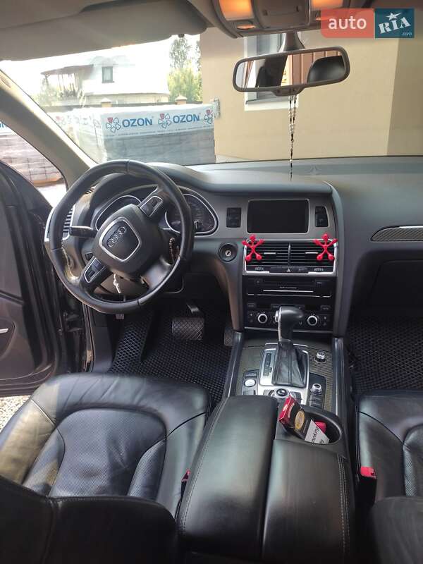 Внедорожник / Кроссовер Audi Q7 2010 в Львове