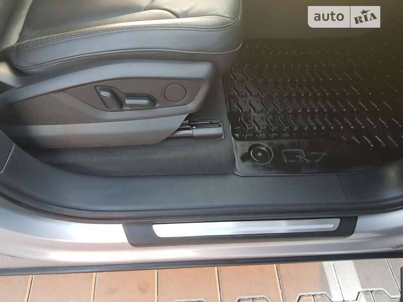 Внедорожник / Кроссовер Audi Q7 2018 в Киеве