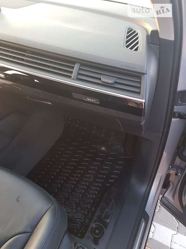 Внедорожник / Кроссовер Audi Q7 2018 в Киеве
