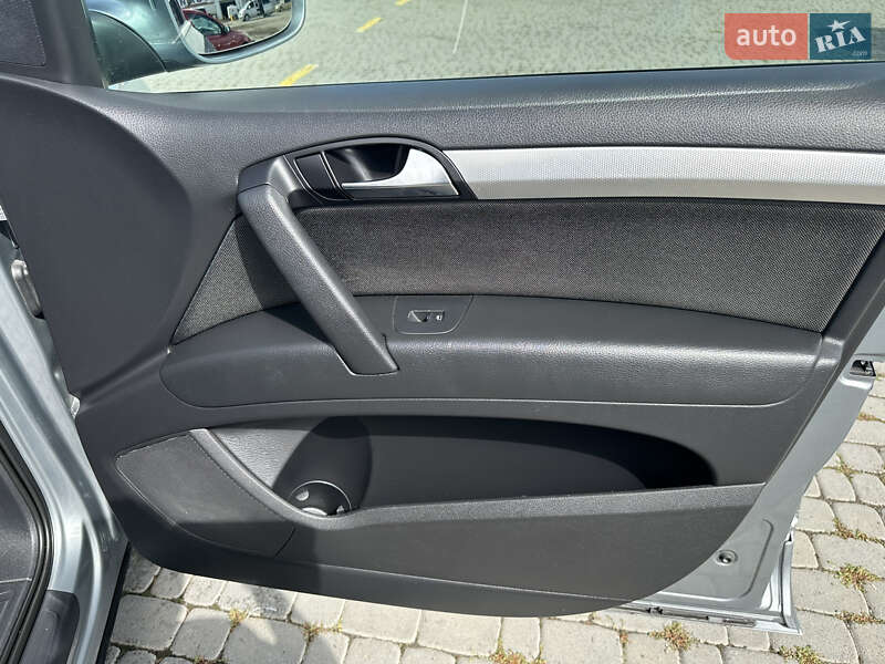 Внедорожник / Кроссовер Audi Q7 2006 в Черновцах фото 22 Внедорожник / Кроссовер Audi Q7 2006 в Черновцах