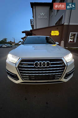 Внедорожник / Кроссовер Audi Q7 2017 в Львове