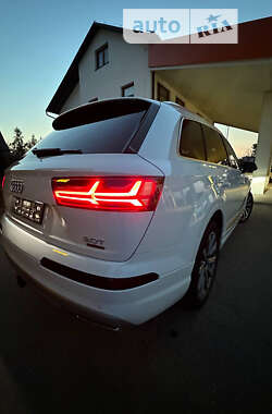 Внедорожник / Кроссовер Audi Q7 2017 в Львове