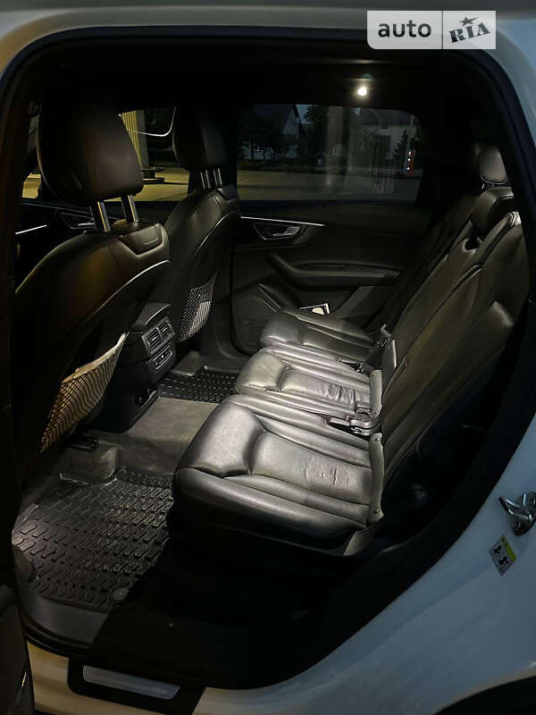 Позашляховик / Кросовер Audi Q7 2017 в Львові фото 24 Позашляховик / Кросовер Audi Q7 2017 в Львові