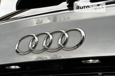 Внедорожник / Кроссовер Audi Q7 2016 в 