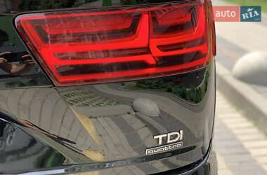 Внедорожник / Кроссовер Audi Q7 2015 в 