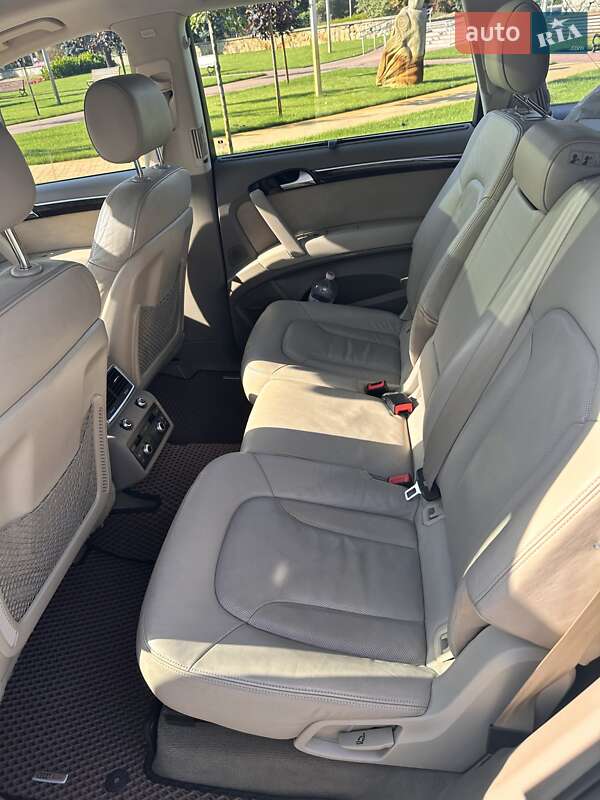 Внедорожник / Кроссовер Audi Q7 2010 в Кременчуге