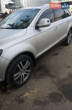 Позашляховик / Кросовер Audi Q7 2008 в Луцьку