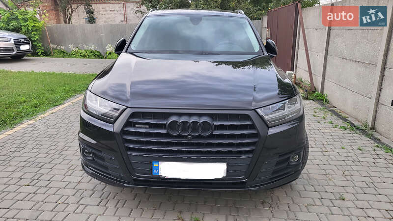 Внедорожник / Кроссовер Audi Q7 2018 в Днепре