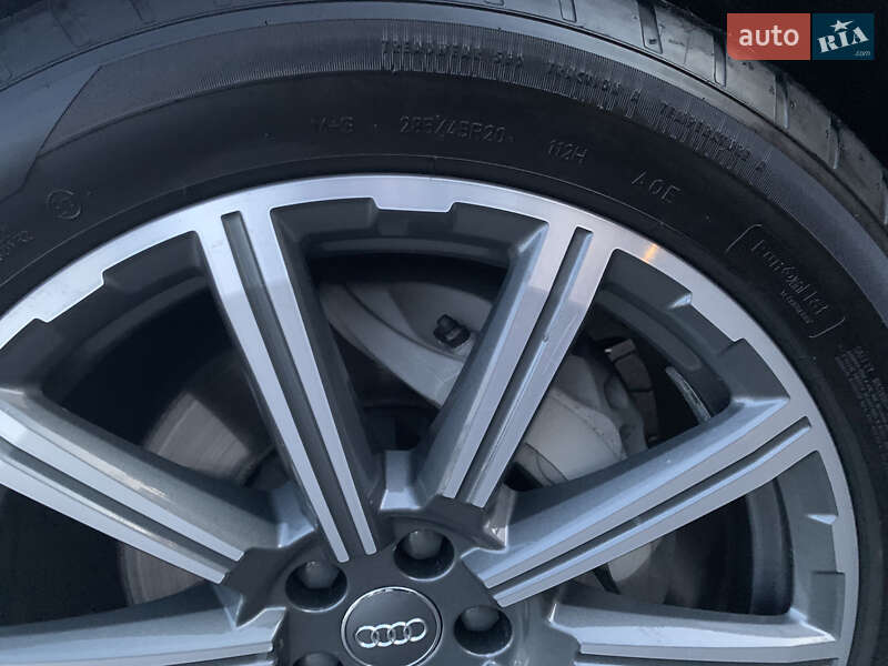 Внедорожник / Кроссовер Audi Q7 2017 в Виннице