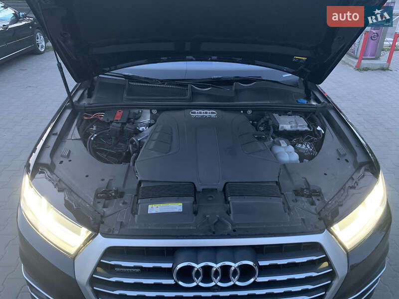 Внедорожник / Кроссовер Audi Q7 2017 в Виннице