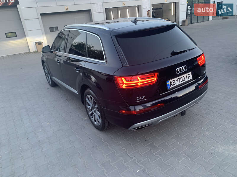 Внедорожник / Кроссовер Audi Q7 2017 в Виннице