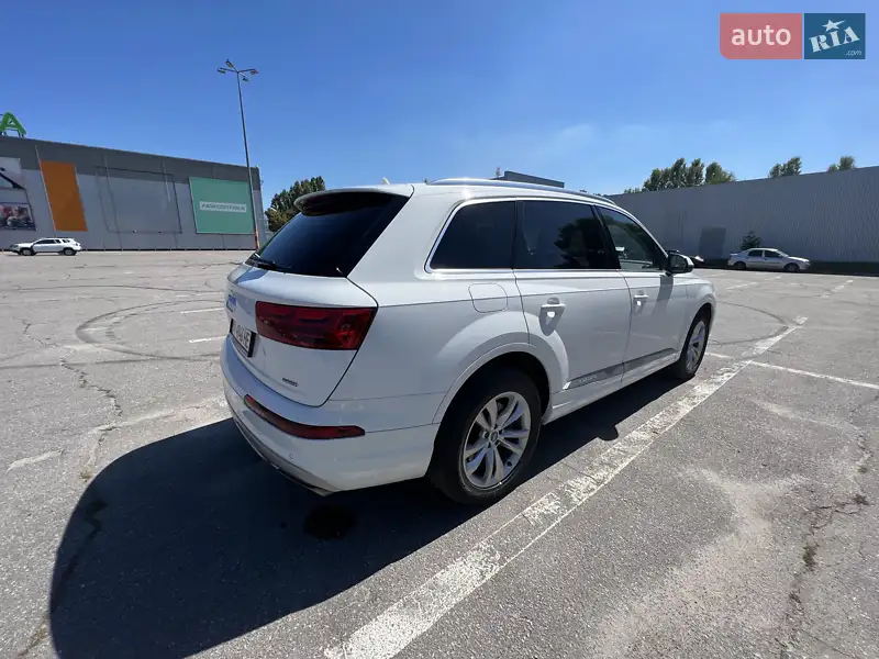 Audi Q7 2018 VIN WA1LHAF77JD030276 фото оголошення 8 з 78