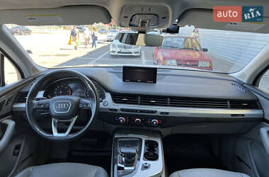 Внедорожник / Кроссовер Audi Q7 2018 в 