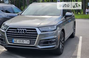 Внедорожник / Кроссовер Audi Q7 2017 в Днепре