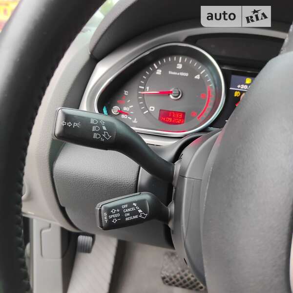 Позашляховик / Кросовер Audi Q7 2010 в Виноградові