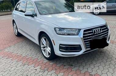 Позашляховик / Кросовер Audi Q7 2017 в Києві