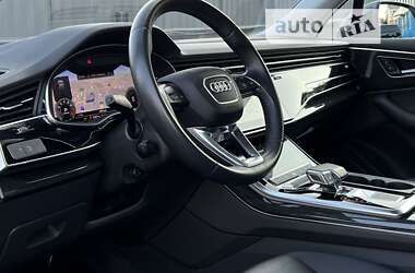 Позашляховик / Кросовер Audi Q7 2019 в 