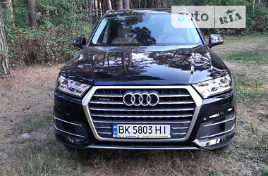Внедорожник / Кроссовер Audi Q7 2017 в Житомире