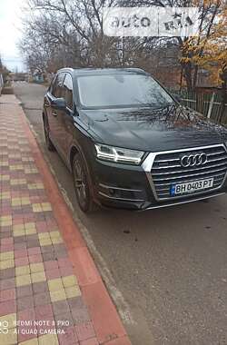 Позашляховик / Кросовер Audi Q7 2017 в Ананьїві