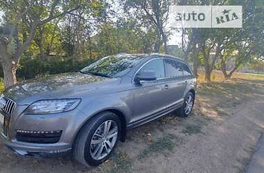 Внедорожник / Кроссовер Audi Q7 2011 в 