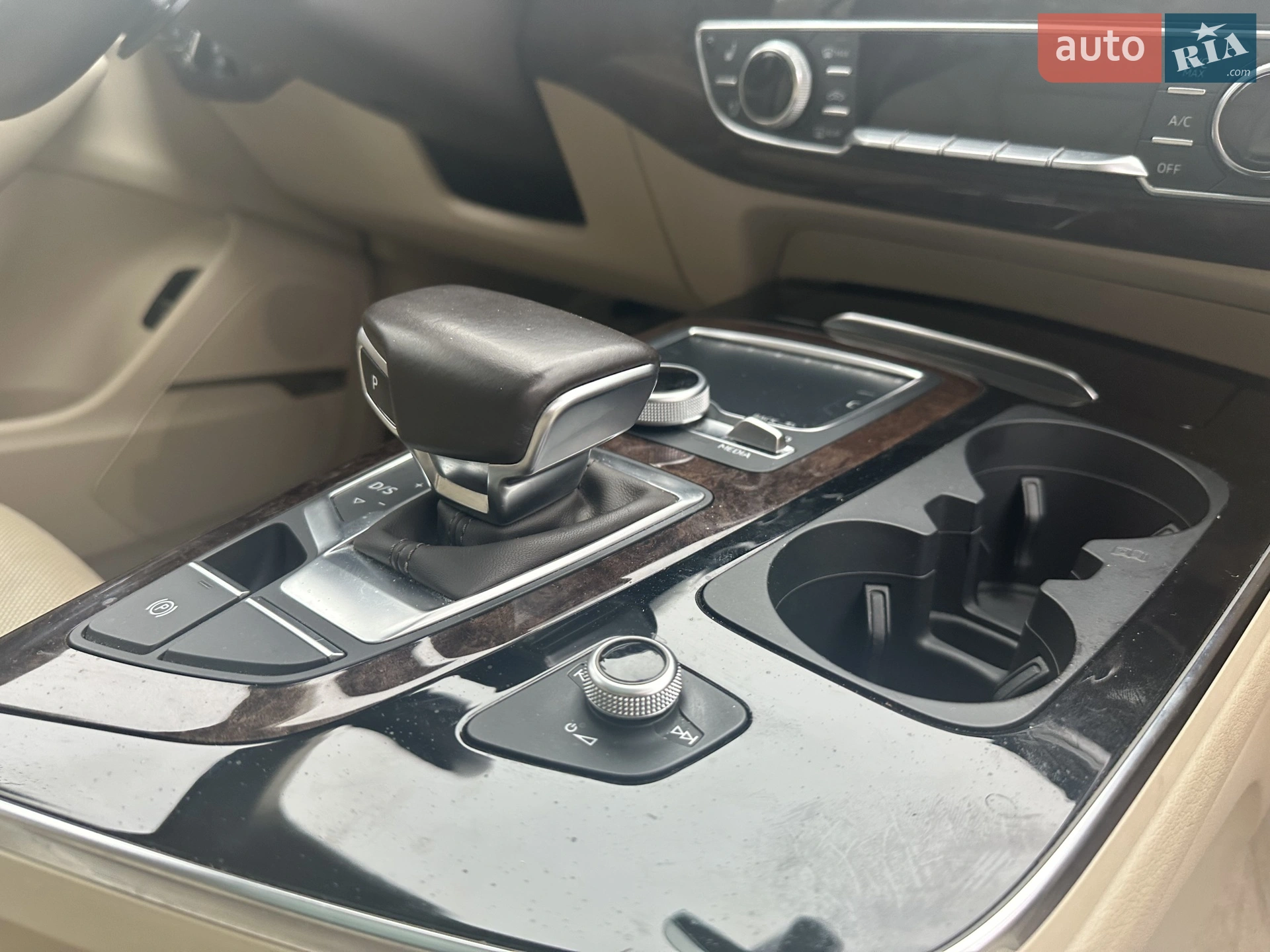 2016 Audi Q7 - мініатюра 23