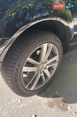 Внедорожник / Кроссовер Audi Q7 2015 в 