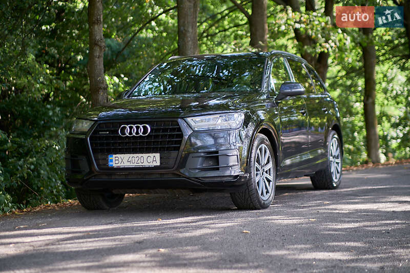 Внедорожник / Кроссовер Audi Q7 2016 в Хмельницком