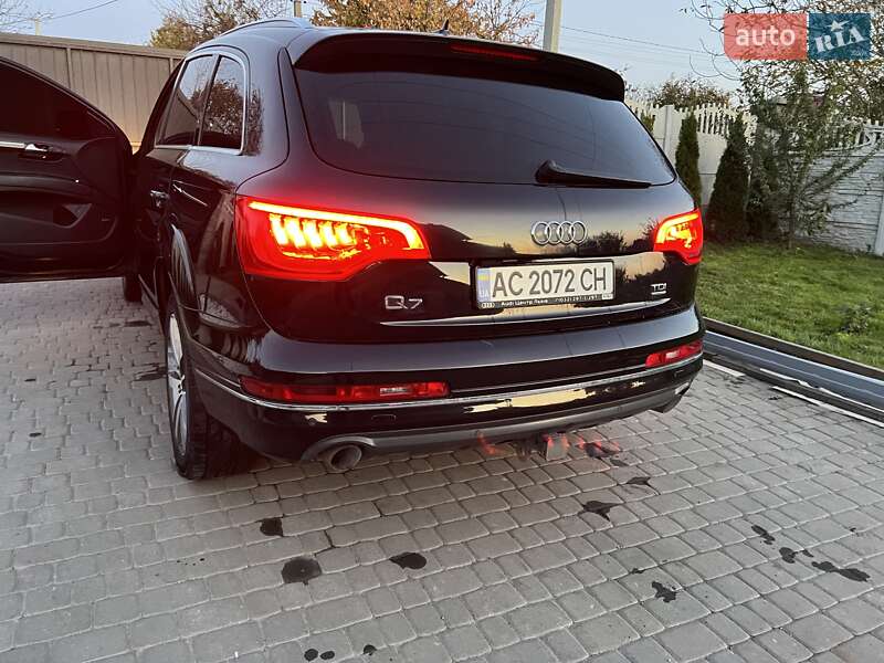 Внедорожник / Кроссовер Audi Q7 2012 в Нововолынске