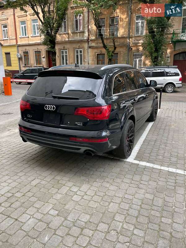 Audi Q7 2013