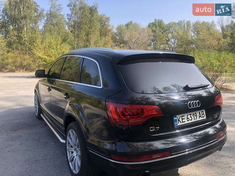 Внедорожник / Кроссовер Audi Q7 2015 в Днепре