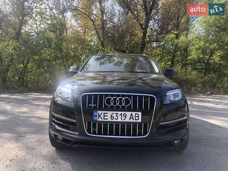 Внедорожник / Кроссовер Audi Q7 2015 в Днепре