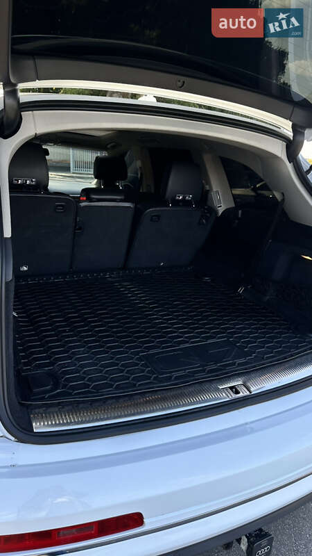 Позашляховик / Кросовер Audi Q7 2014 в Вінниці
