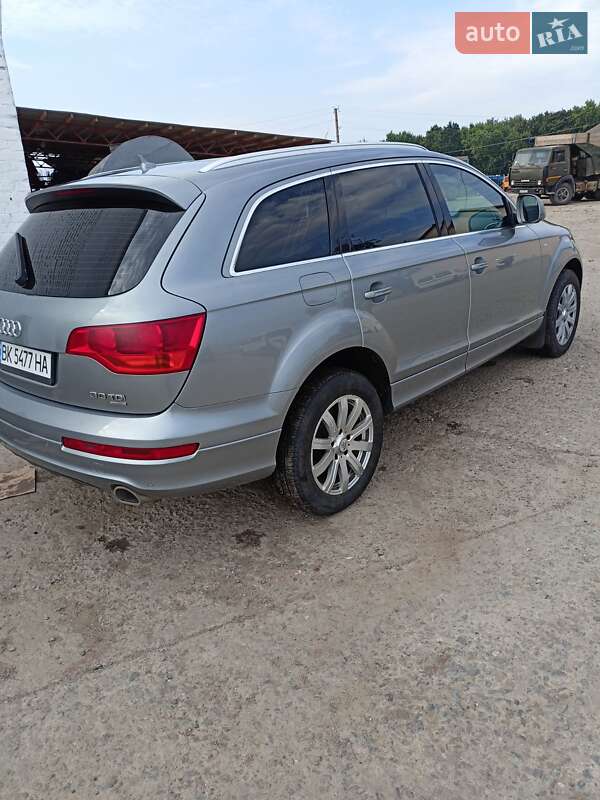 Внедорожник / Кроссовер Audi Q7 2008 в Гоще