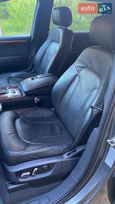 Внедорожник / Кроссовер Audi Q7 2014 в Черновцах