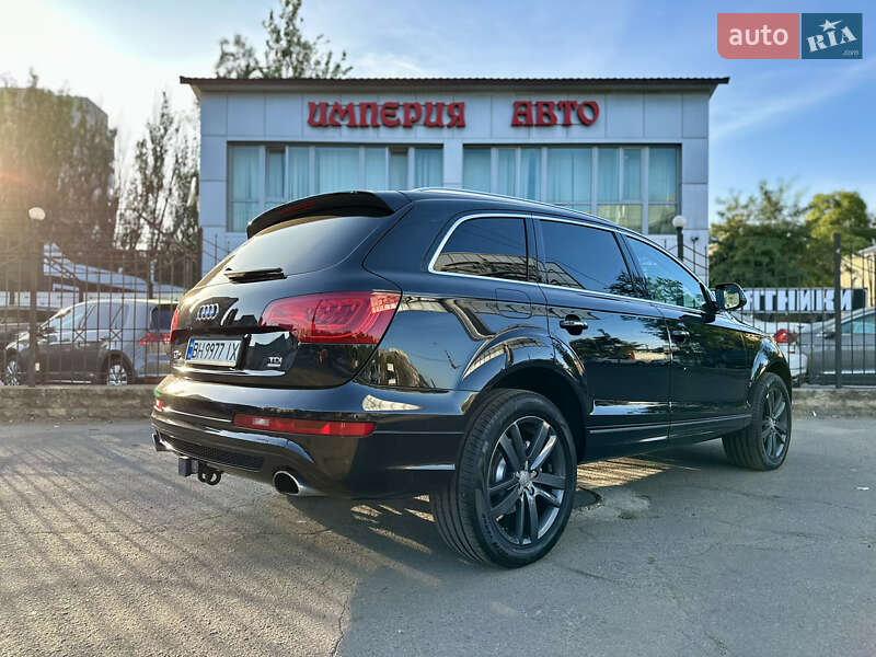 Внедорожник / Кроссовер Audi Q7 2013 в Одессе