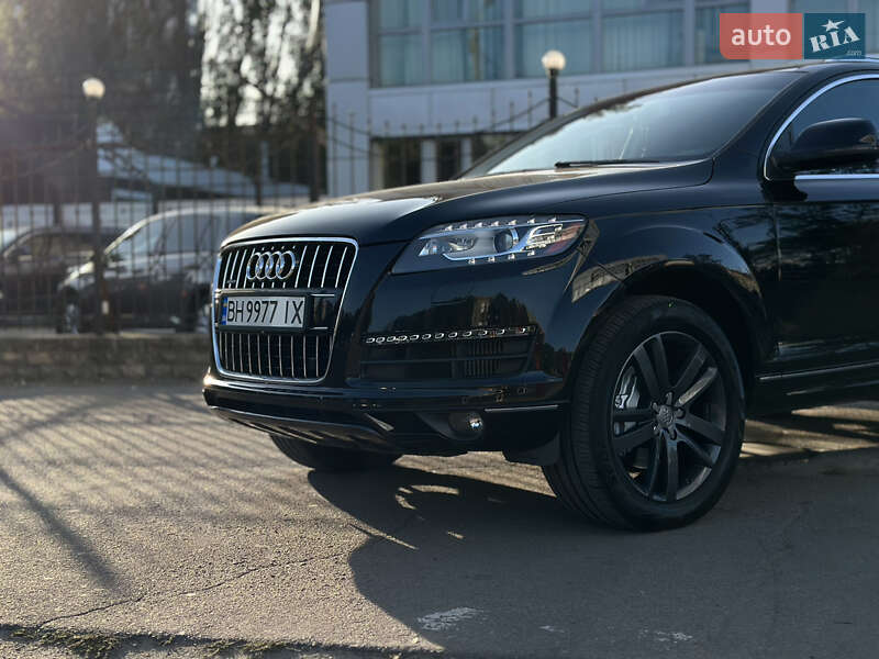 Внедорожник / Кроссовер Audi Q7 2013 в Одессе