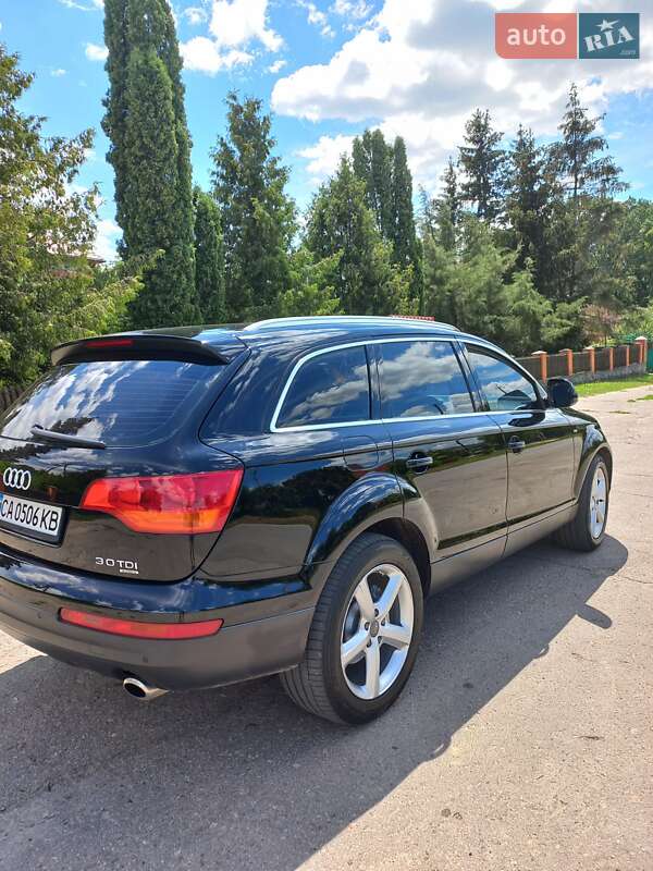 Внедорожник / Кроссовер Audi Q7 2007 в Киеве