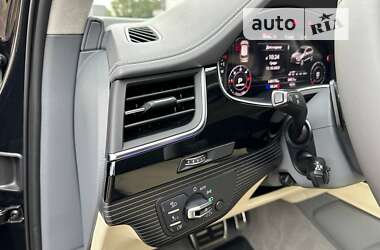 Позашляховик / Кросовер Audi Q7 2017 в 