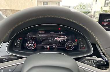 Позашляховик / Кросовер Audi Q7 2017 в 