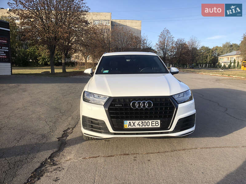 Внедорожник / Кроссовер Audi Q7 2016 в Лозовой