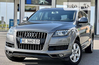 Позашляховик / Кросовер Audi Q7 2011 в Синельниковому