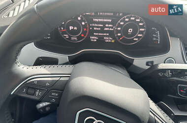 Внедорожник / Кроссовер Audi Q7 2018 в 