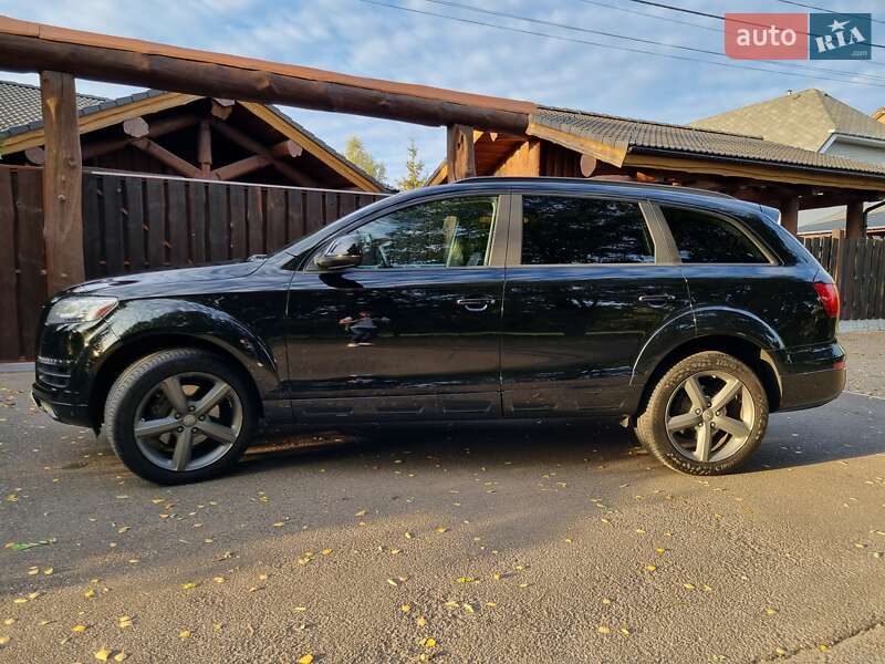 Позашляховик / Кросовер Audi Q7 2015 в Києві