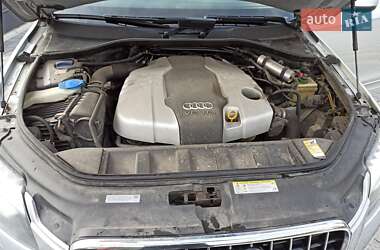 Внедорожник / Кроссовер Audi Q7 2014 в 