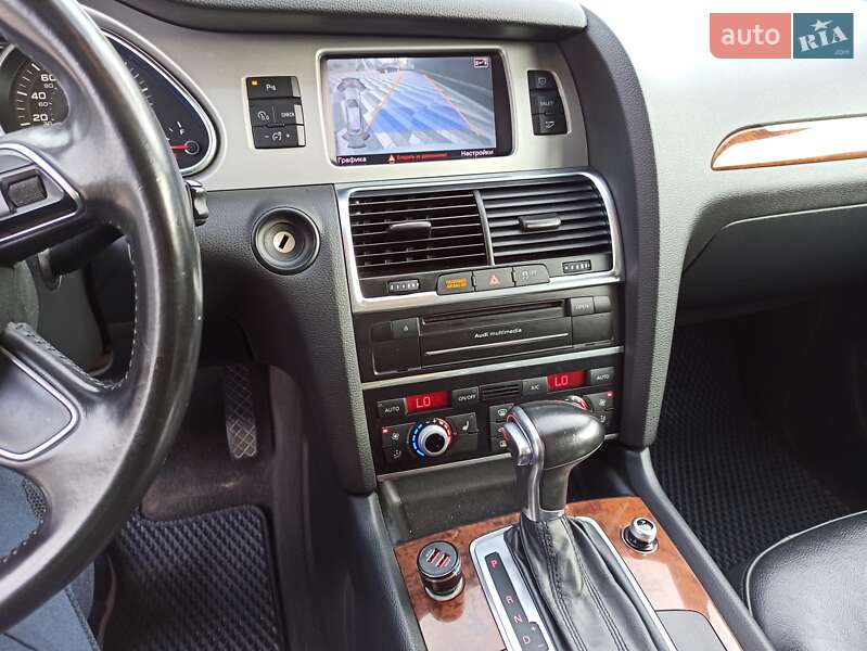 Позашляховик / Кросовер Audi Q7 2014 в Львові