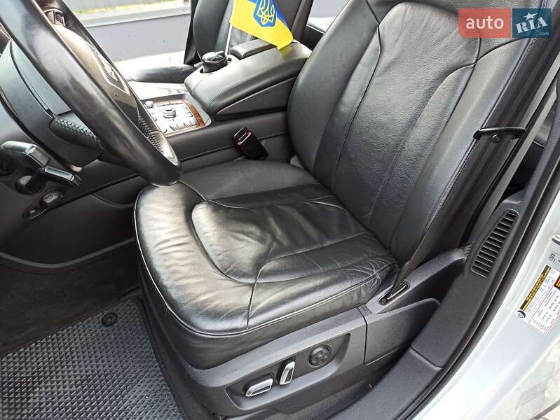 Позашляховик / Кросовер Audi Q7 2014 в Львові