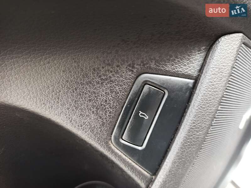 Позашляховик / Кросовер Audi Q7 2014 в Львові