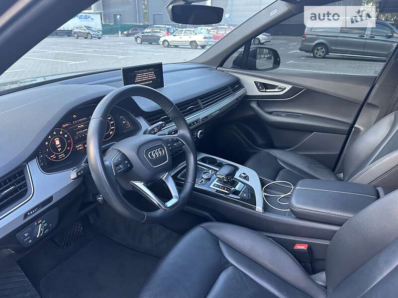 Внедорожник / Кроссовер Audi Q7 2019 в Киеве