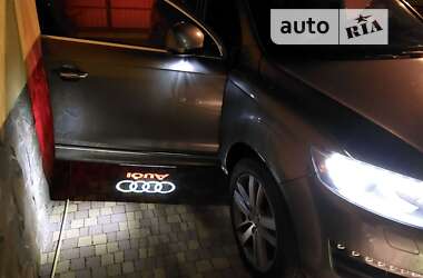 Позашляховик / Кросовер Audi Q7 2014 в Стрию